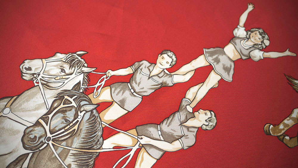 Herm&egrave;s En Piste