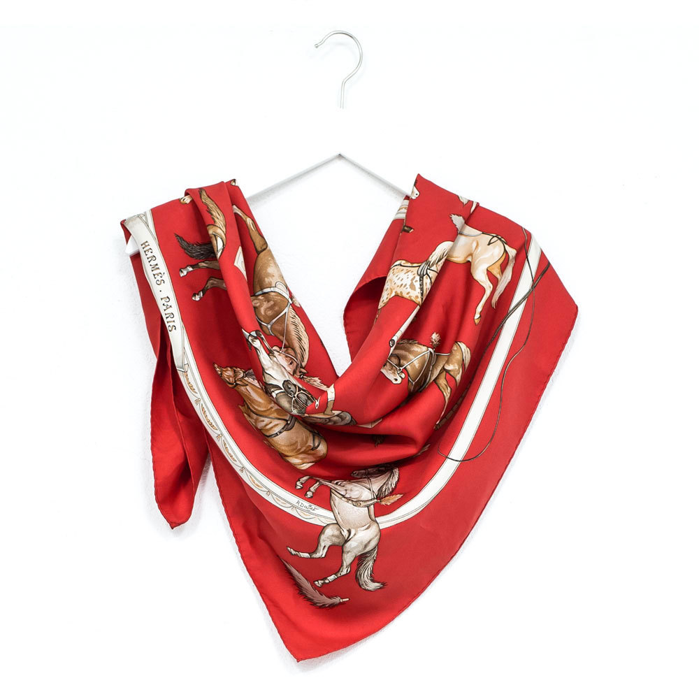 Herm&egrave;s En Piste